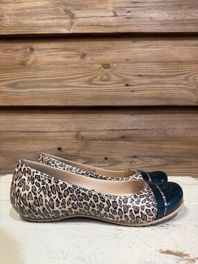 CROCS Cap Toe Leopard Flats